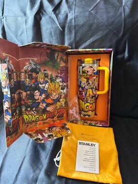 New Stanley 40oz Dragon Ball Z Yellow Handle Tumbler set Box Bag Straw Topper